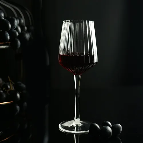 Бокал для вина 355 мл "Streak Optical" d 7,8/6,1 см h22 см P.L. - BarWare [6]