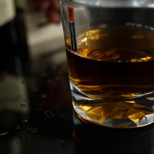 Графин  0,75 л штоф с крышкой Iceberg h21,5 см d 10,5 см стекло P.L. - BarWare [1]