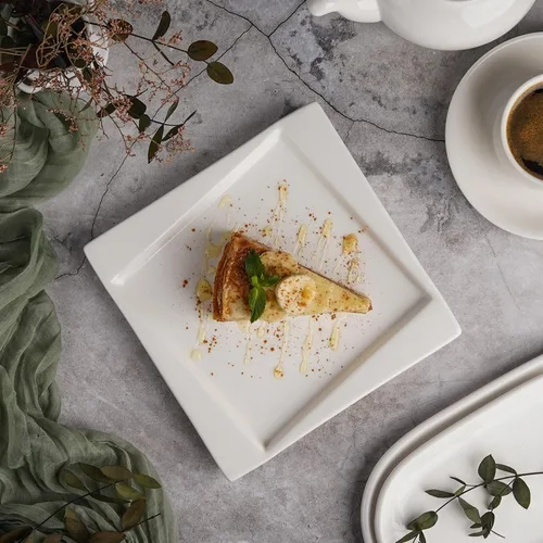 Тарелка 20,8*20,8 см h2 см квадратная смещенное дно Asymmetry белая фарфор P.L. Proff Cuisine [1]