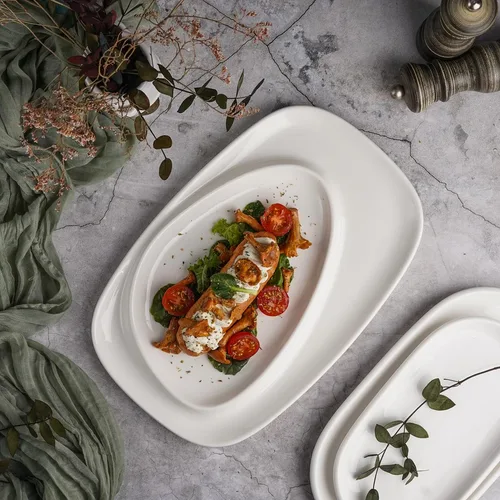 Блюдо овальное 32*21 см h2,5 см с бортом Asymmetry белое фарфор P.L. Proff Cuisine [3]