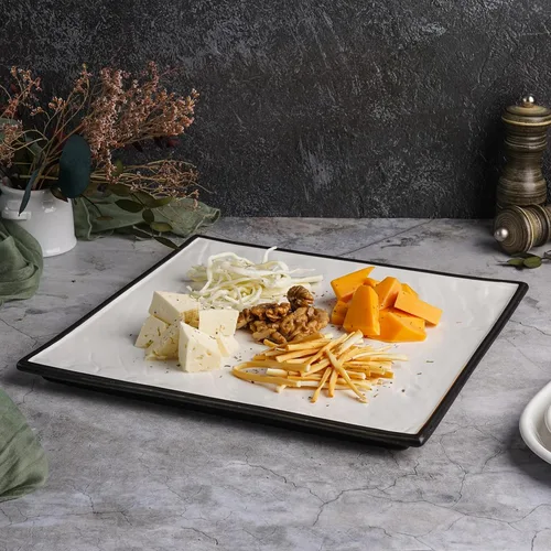 Блюдо квадратное 30*30 см h2 см Relief белое с черным бортом фарфор P.L. Proff Cuisine [1]
