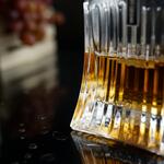 Графин  0,5 л штоф с крышкой Graph h24 см 10*10 см стекло P.L. - BarWare [1]