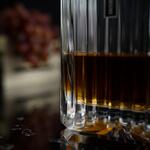 Графин  0,85 л штоф с крышкой Modern h21 см 10*10 см стекло P.L. - BarWare [1]