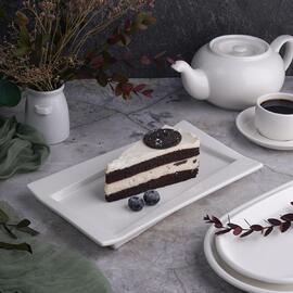 Блюдо прямоугольное 24,5*14,3 см h2,5 см со смещенным дном Asymmetry белое фарфор P.L. [4]