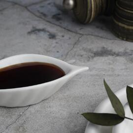 Соусник  20 мл 10*4,5 см h2 см "Лист" овальный белый фарфор P.L. Proff Cuisine [16]