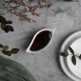 Соусник  20 мл 10*4,5 см h2 см "Лист" овальный белый фарфор P.L. Proff Cuisine [16]