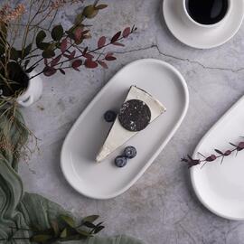 Блюдо овальное 22,5*12,3 см h2,1 см для подачи белое фарфор NEW P.L. Proff Cuisine [10]